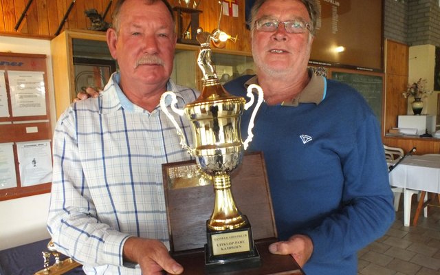 Bev Swart en Steve Muller as die Uitklop-pare Kampioene  